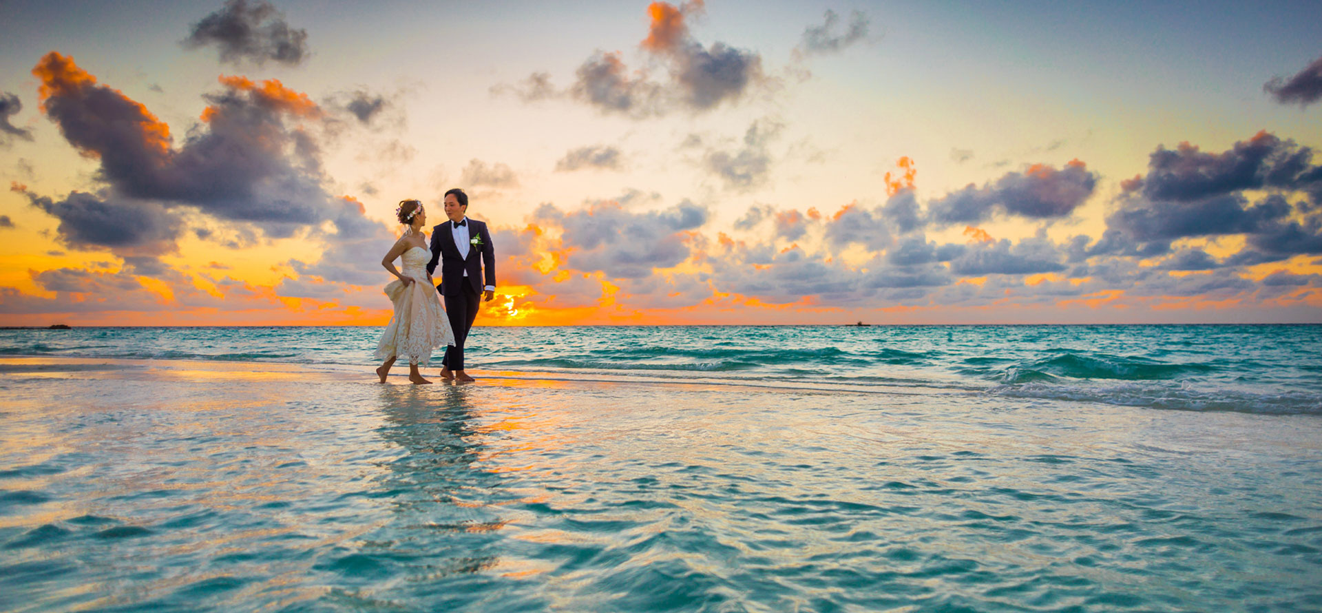 Couple visited at best time in Hawaii for honeymoon.