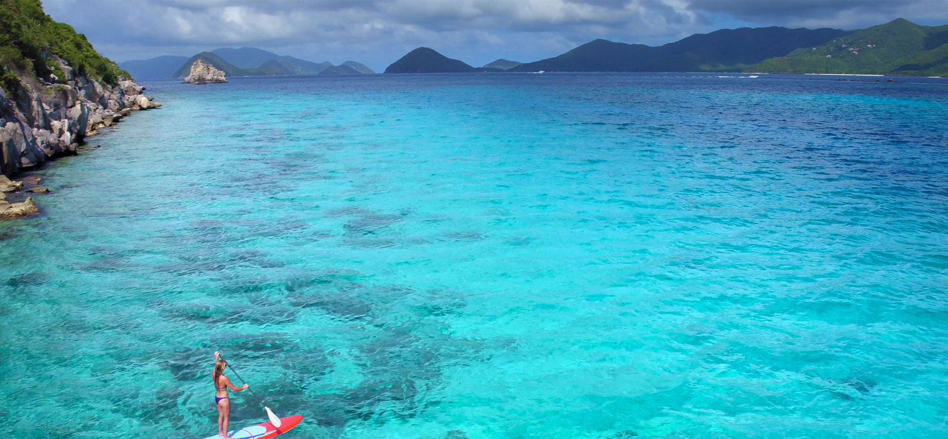 top view of the beautiful waters of st thomas for a family resorts.