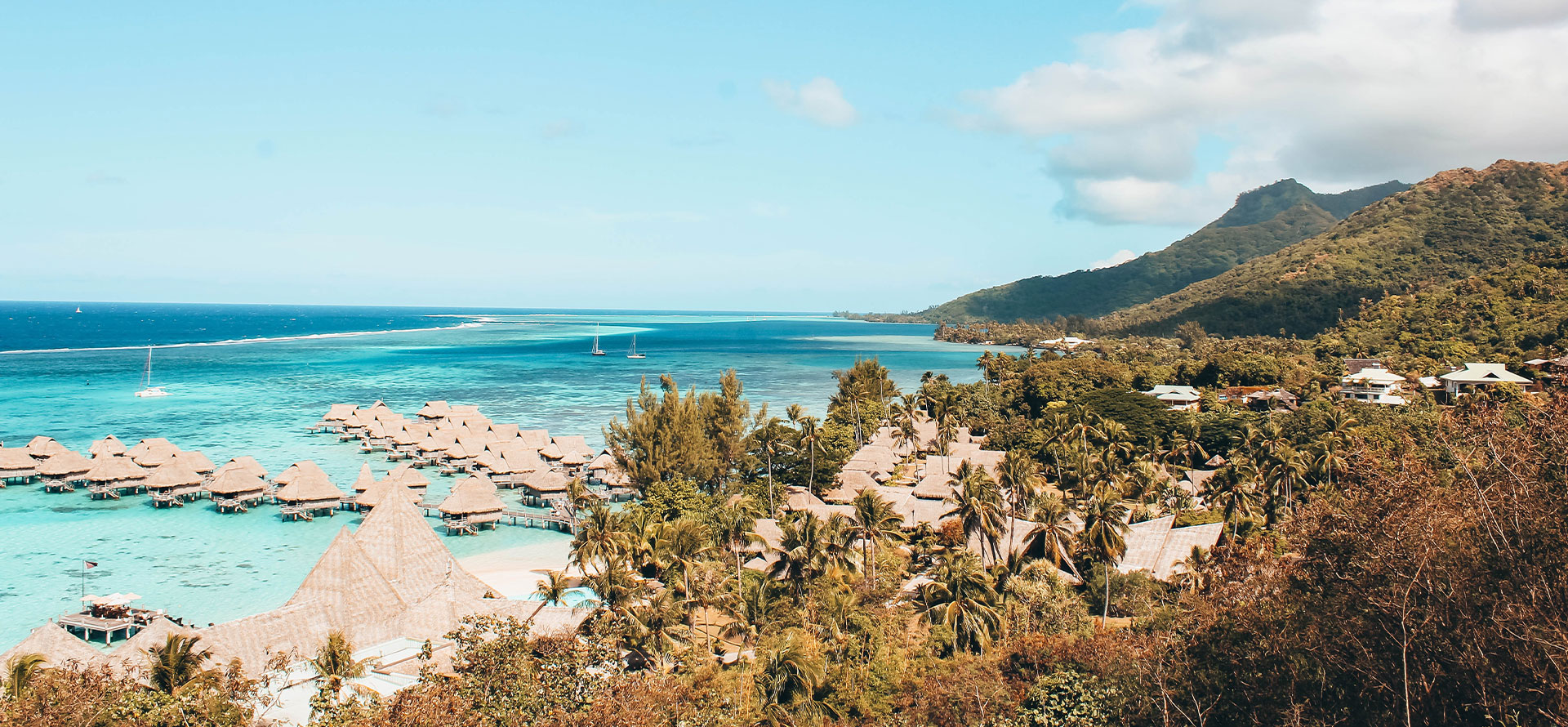 Luxury St. Thomas all-inclusive resort with bungalows.